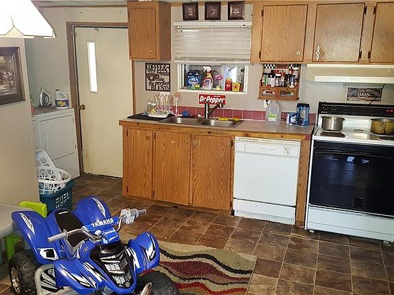 4th image of 1304 Bryens St