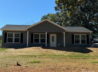 17 Hillside Ave, Granite Falls, NC 28630