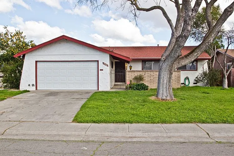 4408 Livingston Way photo 1