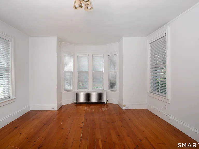 139 Main St — Photo 25