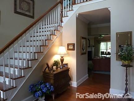 Front entrance--foyer.