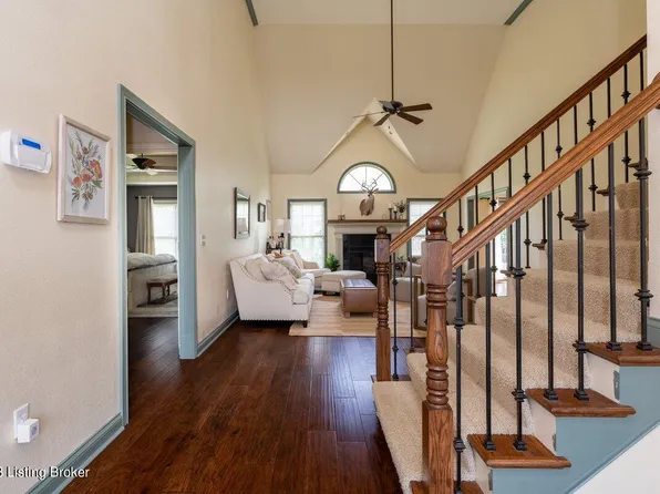 4034 Ballard Woods Dr, Smithfield, KY 40068