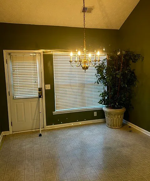 9592 Lakeview Cir — Photo 6