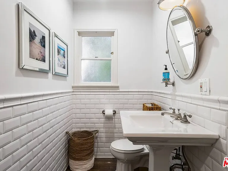 10576 Lindbrook Dr — Photo 28