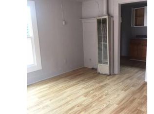 1318 E Acacia St, Stockton, CA