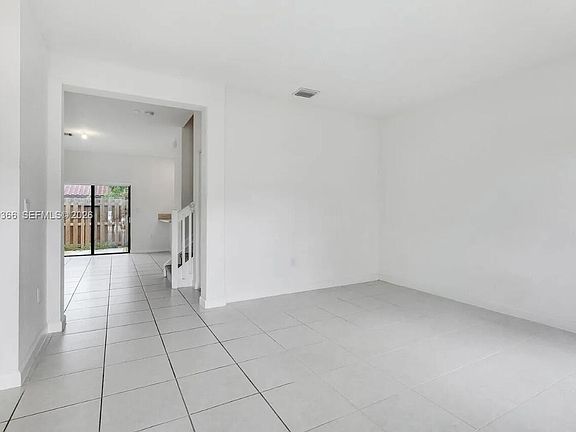 4th image of 21071 NE 8th Ave #21071