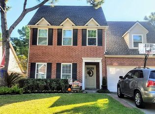 7714 View Park Ln, Houston, TX 77095