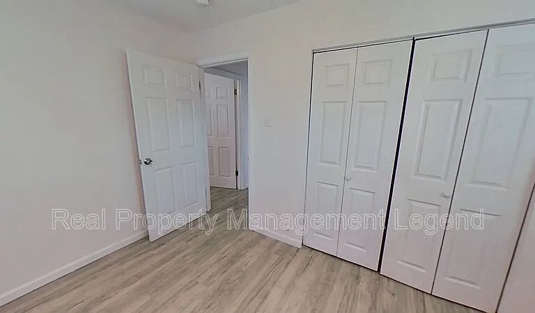 2320 Brockbank Dr — Photo 20