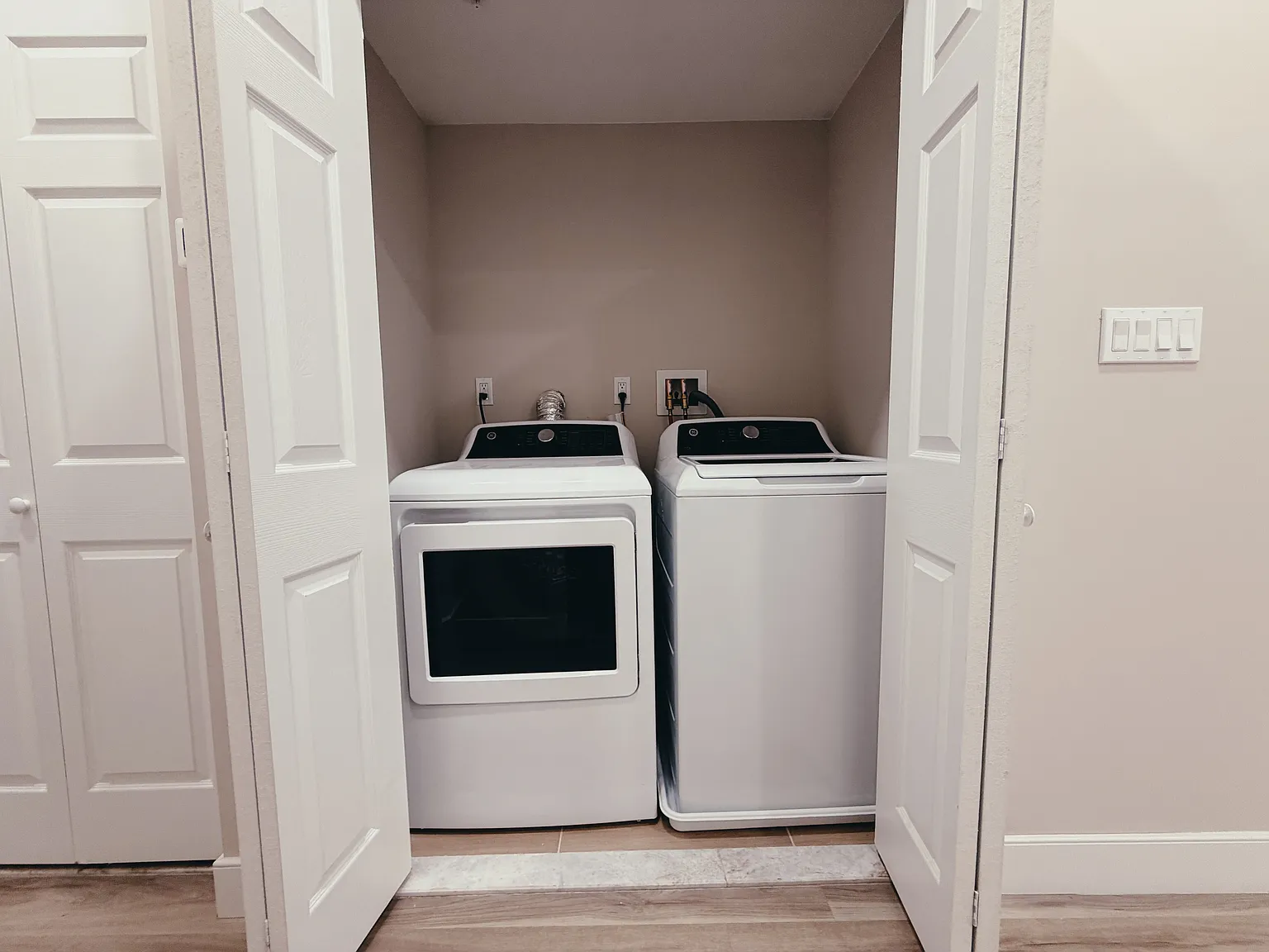 3 bed, 1613 sqft, $2,700 — Photo 4