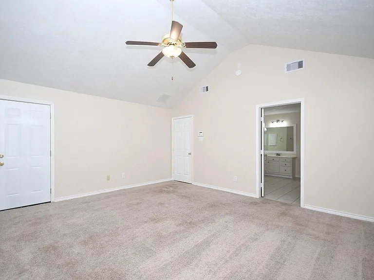 10430 Sanibel Falls Ct — Photo 31