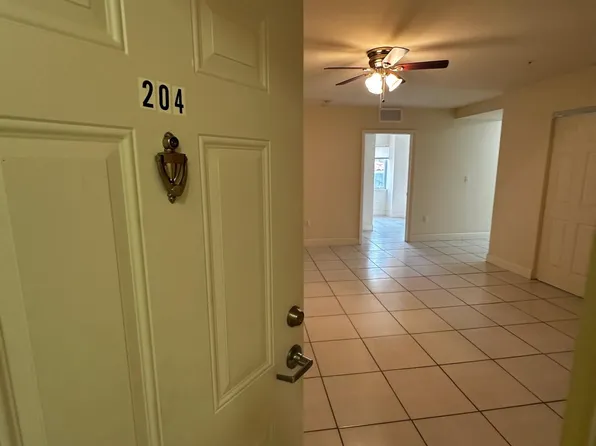 145 SW 15th Ave #204, Miami, FL 33135