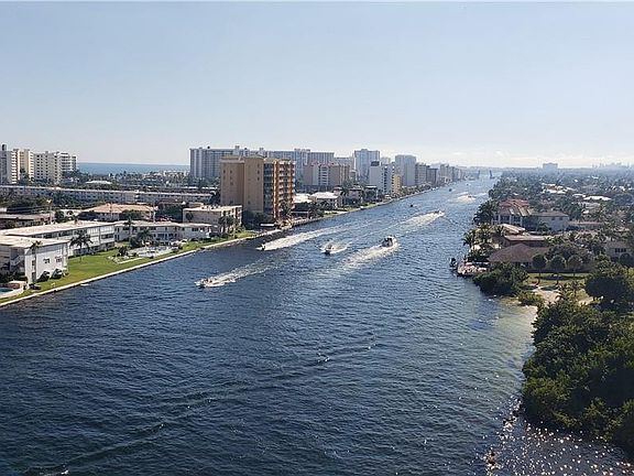 5th image of 2880 NE 14th Street Causeway #1005