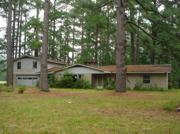 3131 Old Battleboro Rd, Rocky Mount, NC 27801