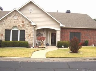 8207 E 77th Pl, Tulsa, OK 74133