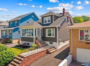 22 William St, North Arlington, NJ 07031