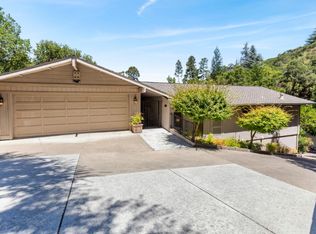 1090 Hayne Rd, Hillsborough, CA 94010