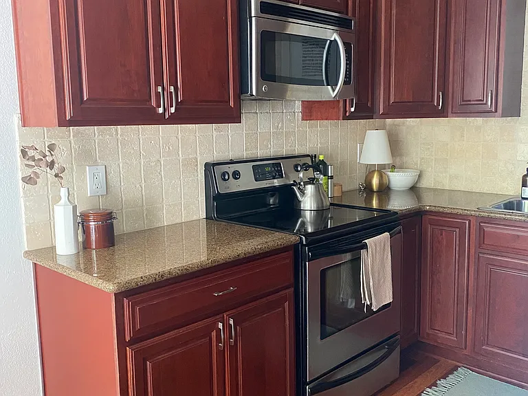 1502 N Steele St #A — Photo 9