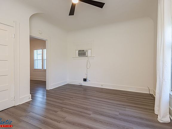 4th image of 170 E William St APT 2