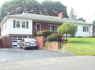 15 Hillside Dr, Geneva, NY 14456
