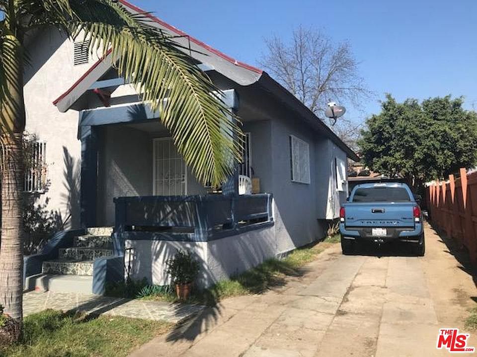 2nd image of 707 W Vernon Ave