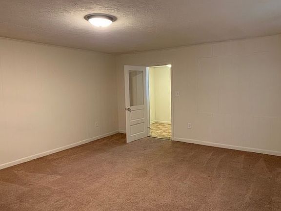 5th image of 2345 Canby St Floor 1