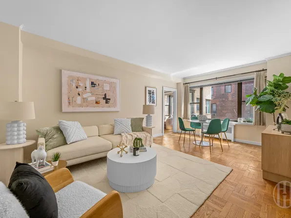 55 East End Avenue image 1 of 14