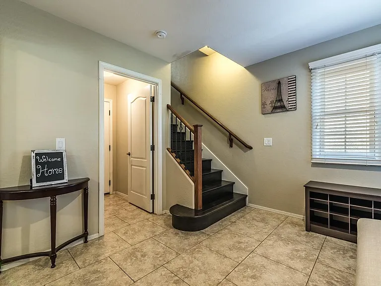1628 E Canyon Creek Dr — Photo 9