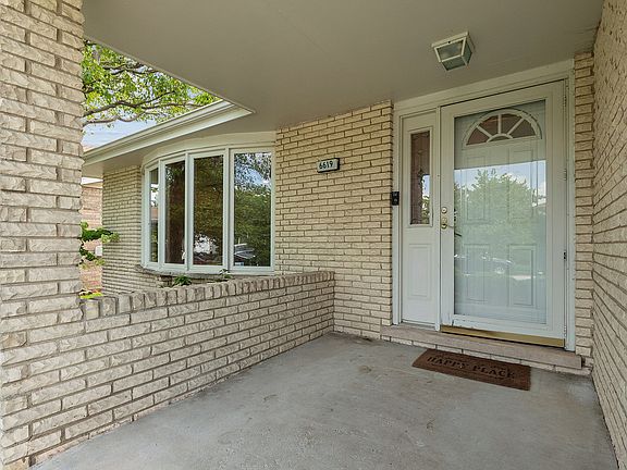 4th image of 6619 Courtney Dr