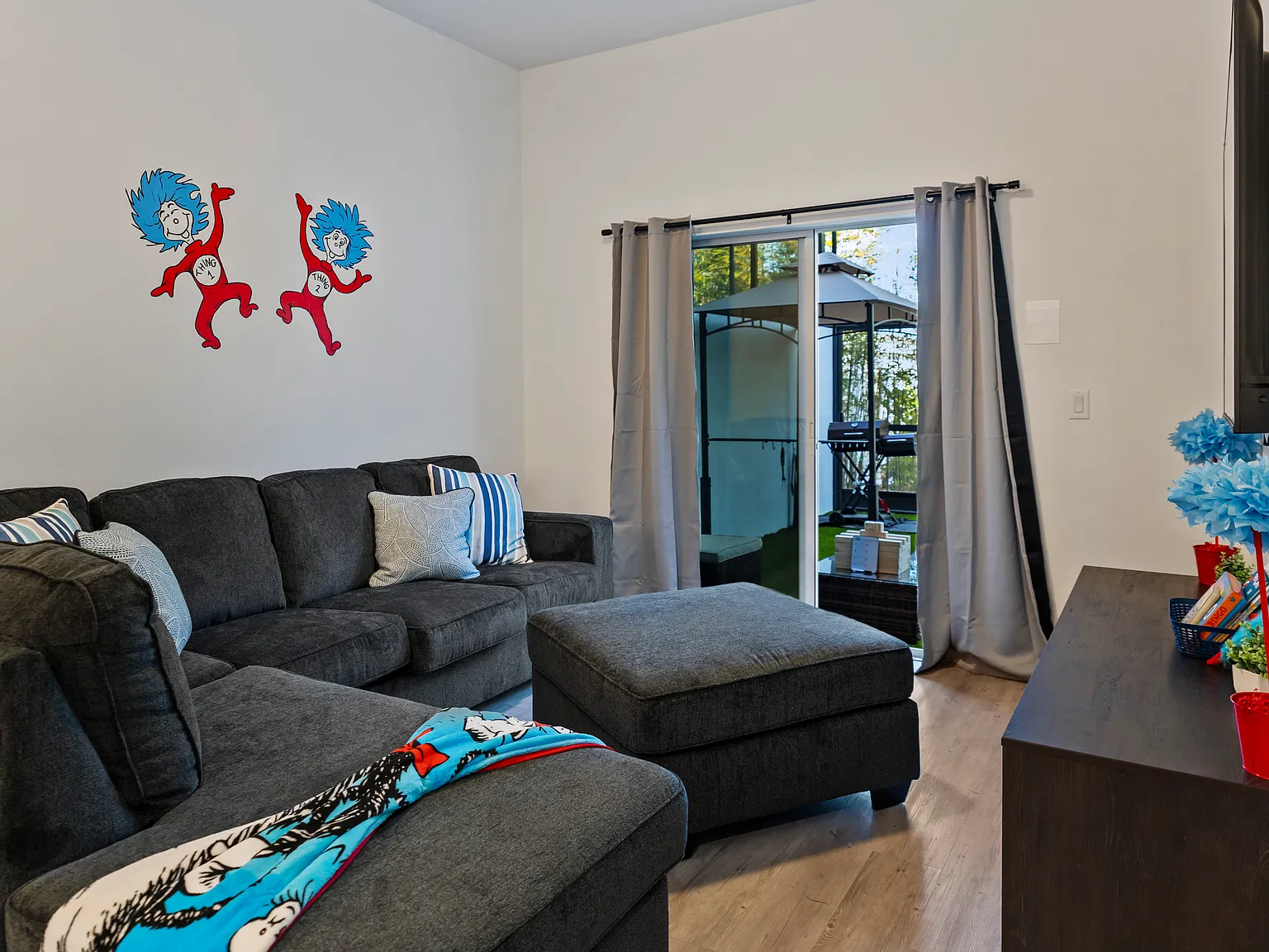 5 bed, 2059 sqft, $3,300 — Photo 4