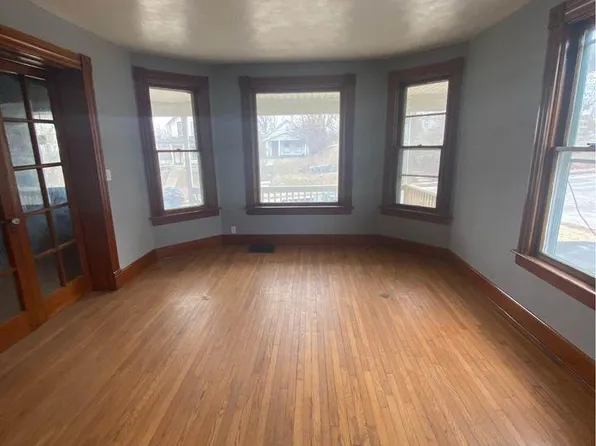 1606 E 12th St, Davenport, IA 52803