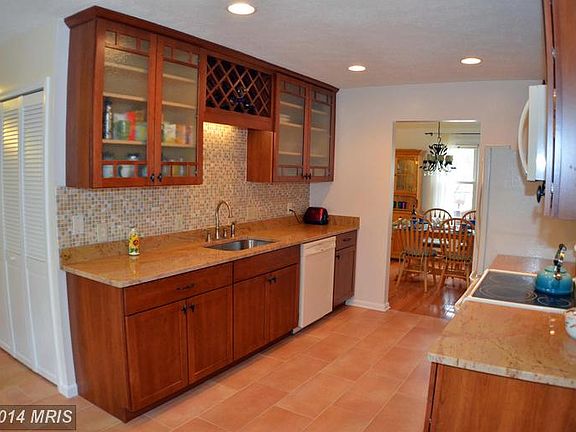 3rd image of 12110 Folkstone Dr