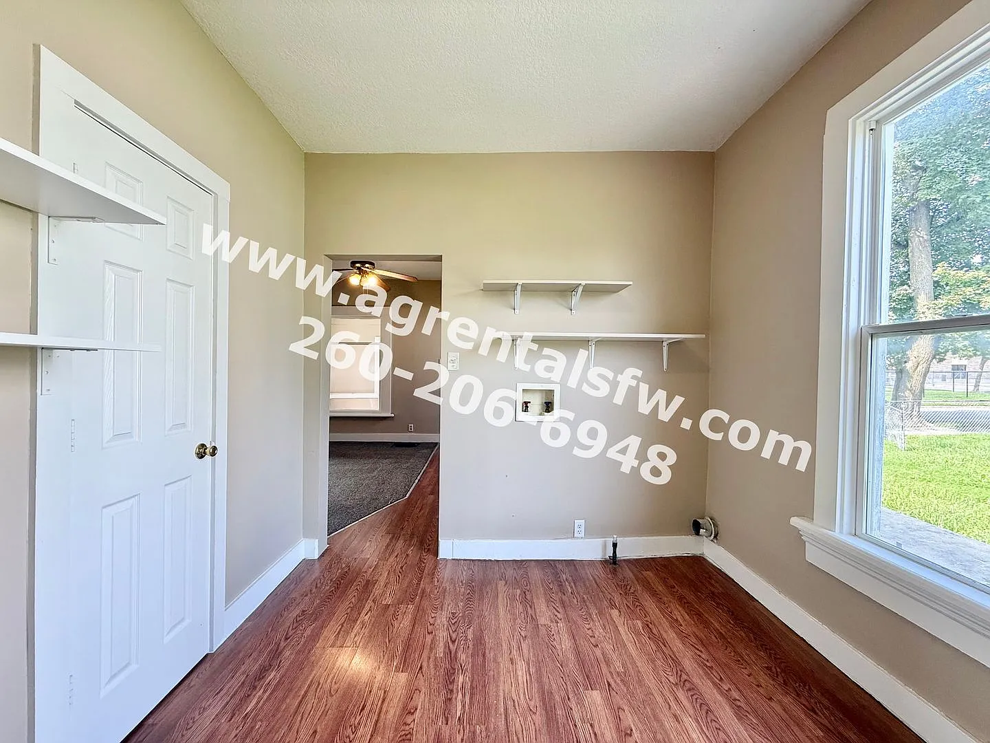 1210 Marion St — Photo 3