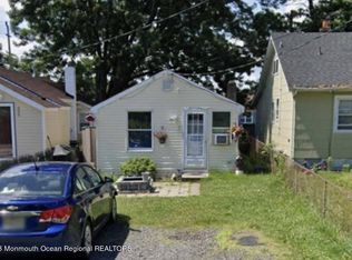 337 Shoreland Cir, Laurence Harbor, NJ