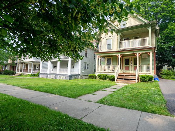 2nd image of 831 Westcott St #0