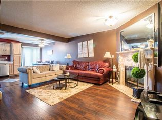 1315 SE Broadway Cir, Lees Summit, MO 64081