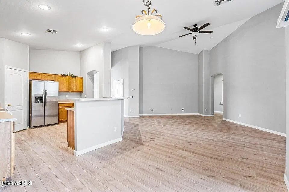4 bed, 2166 sqft, $2,500 — Photo 3