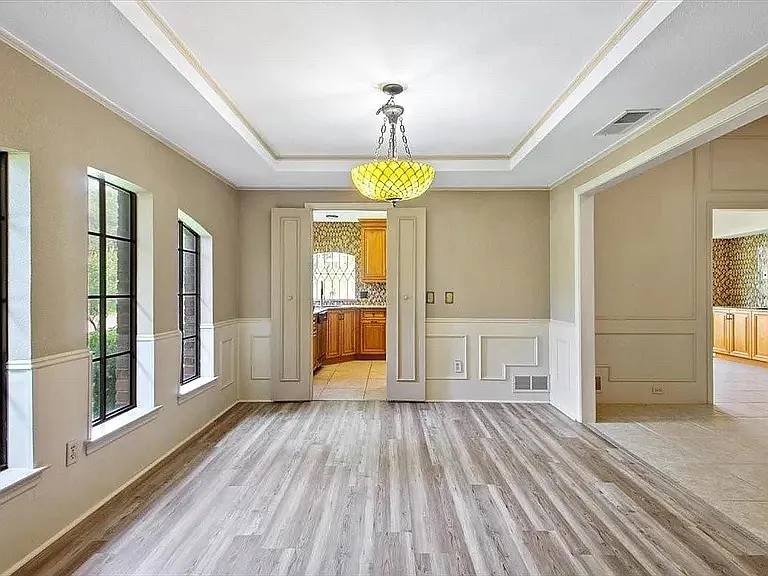 4 bed, 2378 sqft, $3,250 — Photo 3