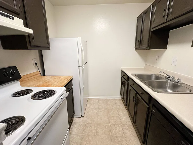 Revere Village Apartments — Photo 6