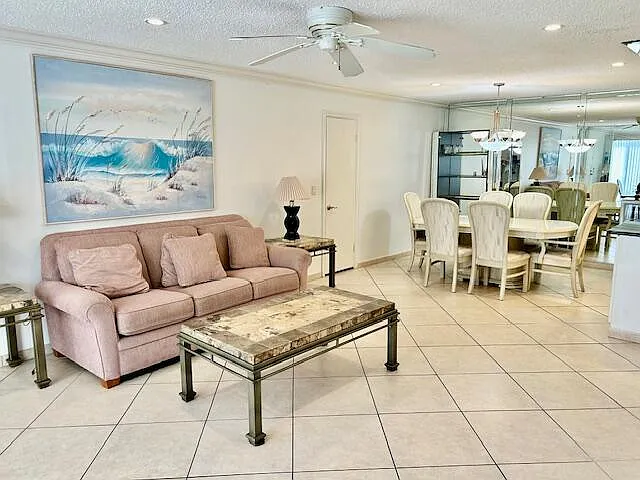 6435 Bay Club Dr #2 — Photo 8