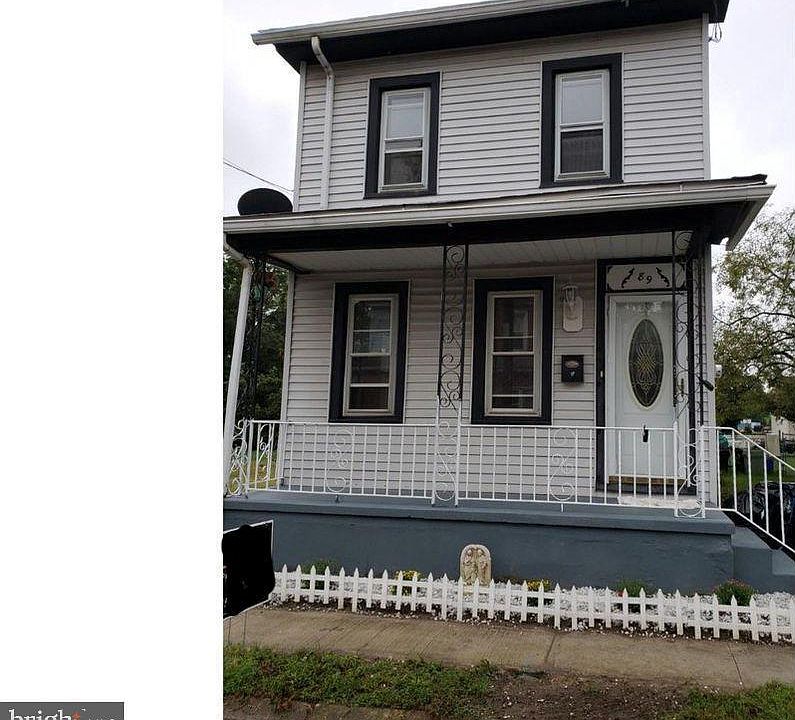 1st image of 89 Carpenter St