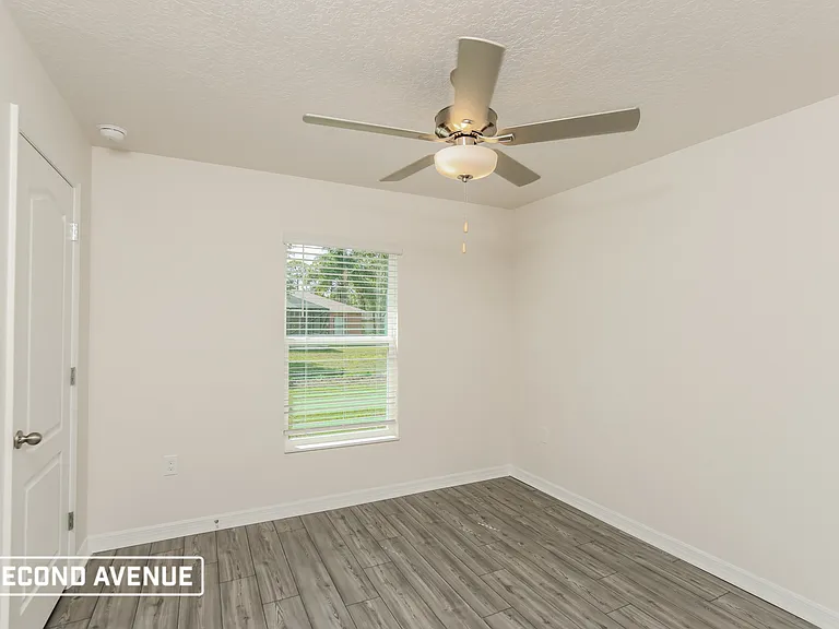 521 Breakwater St SE — Photo 12