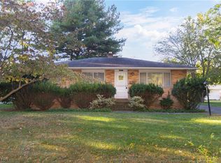24217 Vincent Dr, North Olmsted, OH 44070