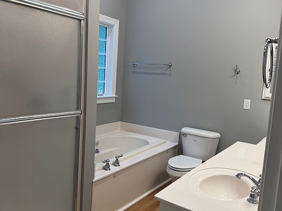 5th image of 610 Collingswood Dr