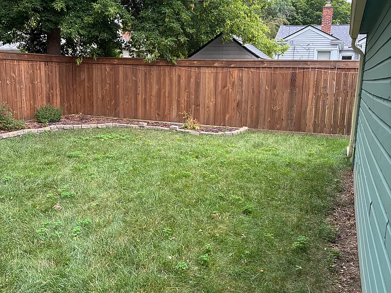 2331 Rowland Ave — Photo 25