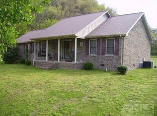 3391 Sycamore Valley Rd, Pleasant Shade, TN 37145