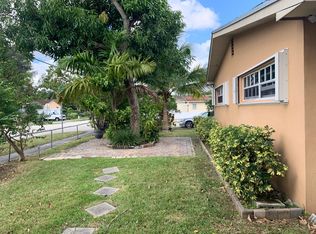 17101 NE 3rd Ct, North Miami Beach, FL 33162