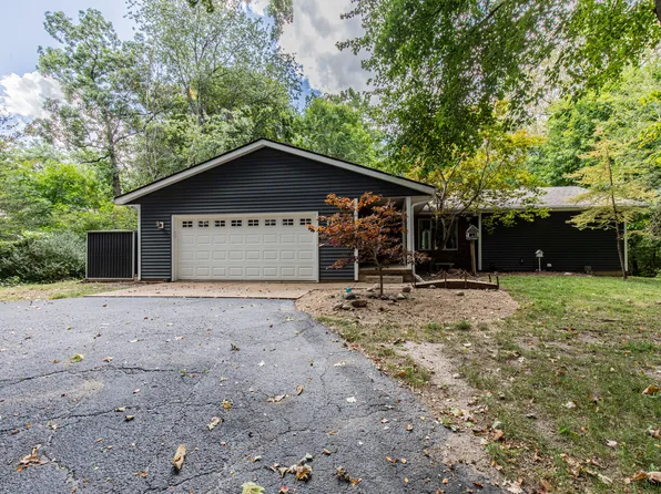 13226 Lovers Lane Rd, Princeton, IL 61356