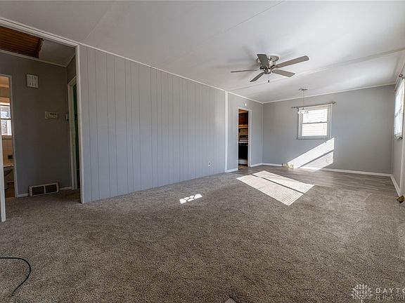 3rd image of 7333 Bernard Ave