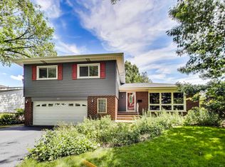 207 W Orchard Pl, Mount Prospect, IL 60056