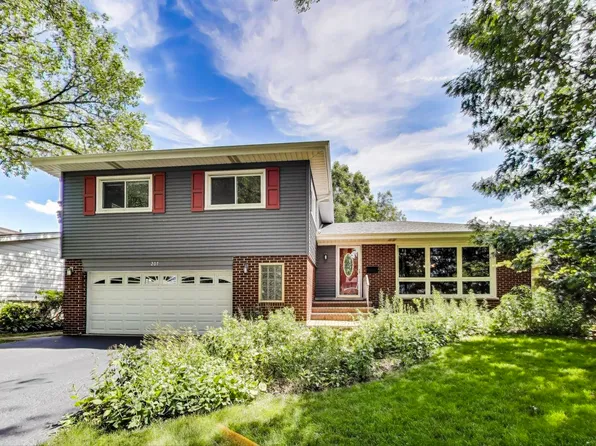 207 W Orchard Pl, Mount Prospect, IL 60056